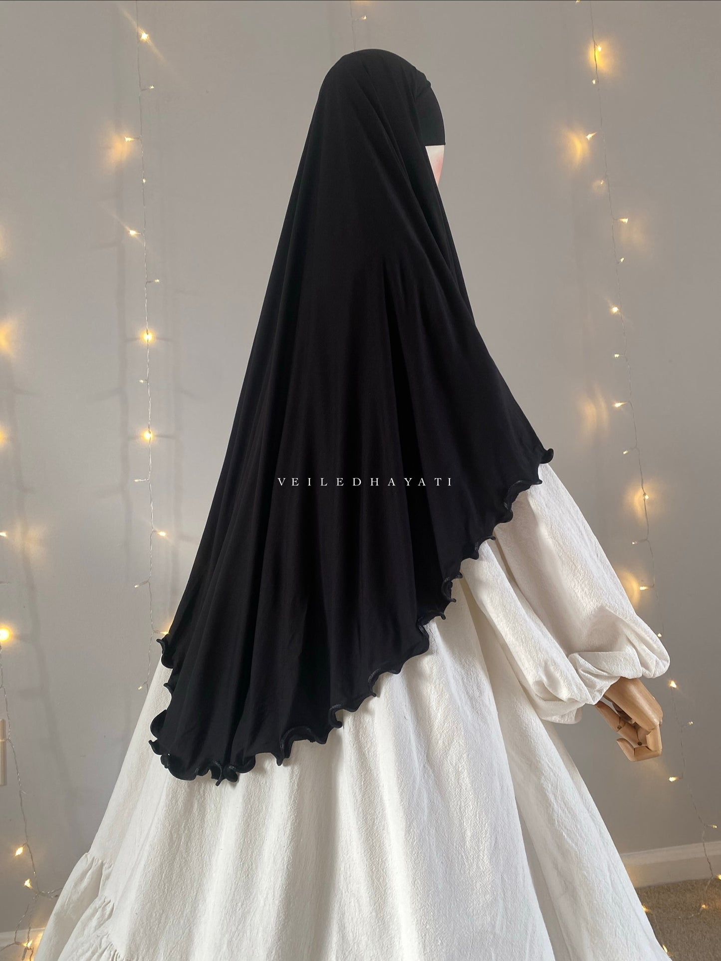 Mini petite friendly all natural khimar,bamboo jersey khimar. Black mini natural khimar.
