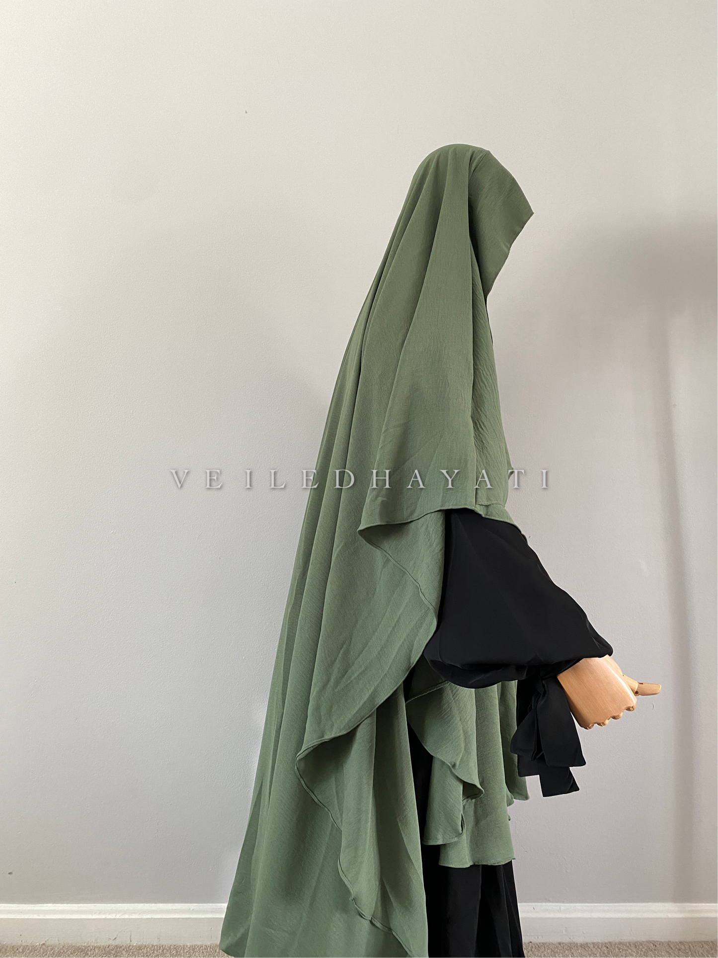 ♡ Pistachio Macaron | Butterfly Khimar ♡