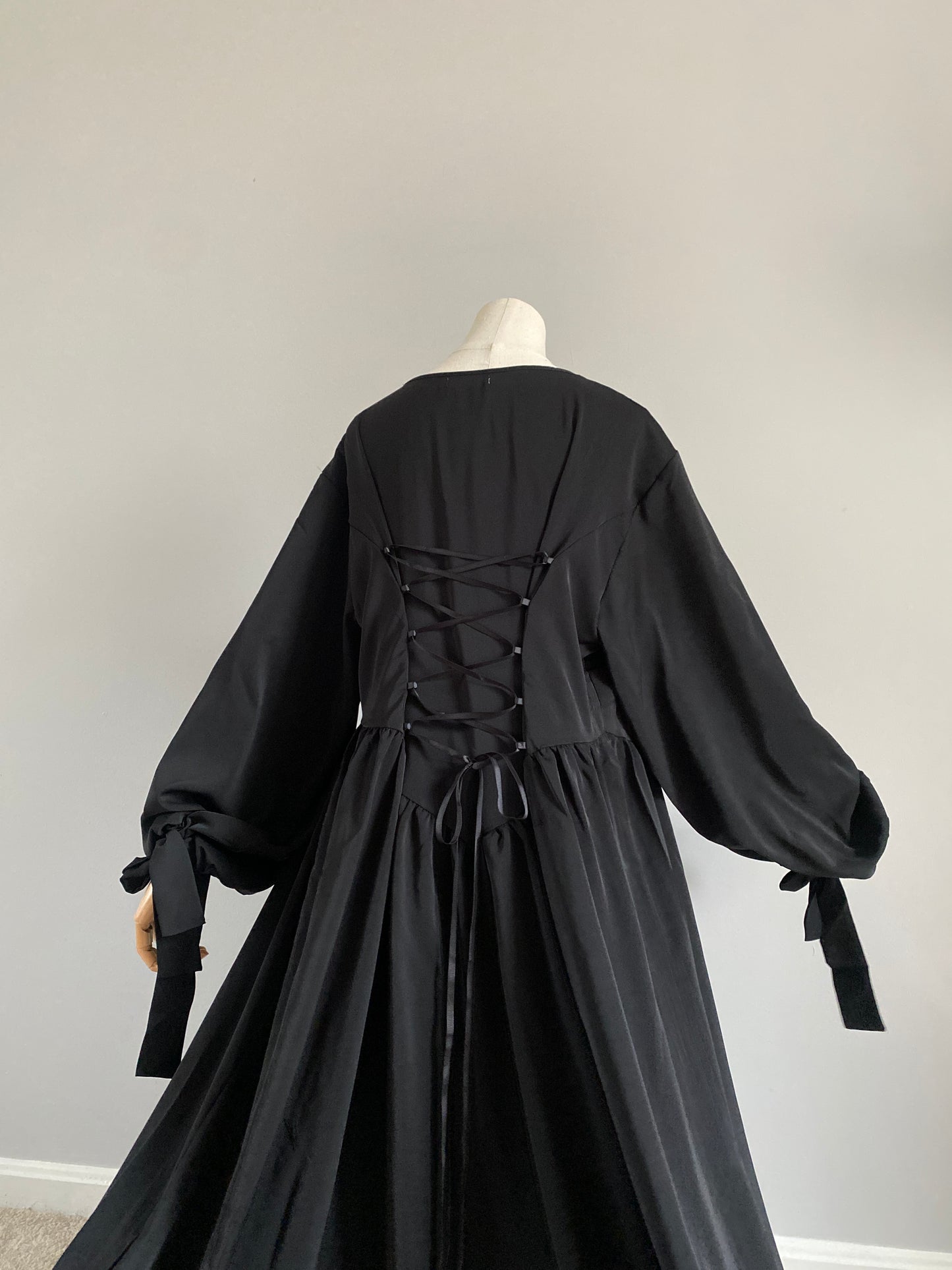 ♡ Black Swan | Princessa Abaya ♡